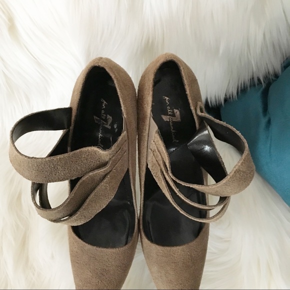 NWOT 7 For All Mankind Suede Pumps - Picture 2 of 6
